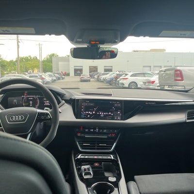 2024 Audi e-tron GT Premium Plus quattro