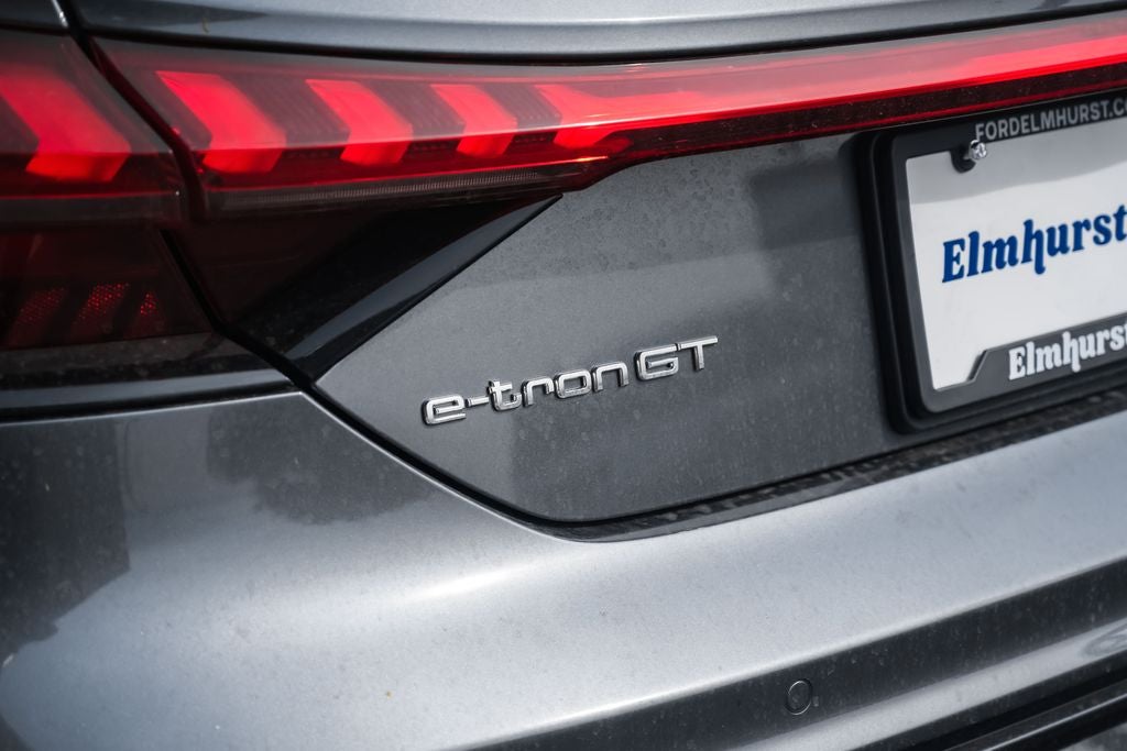 2024 Audi e-tron GT Premium Plus quattro