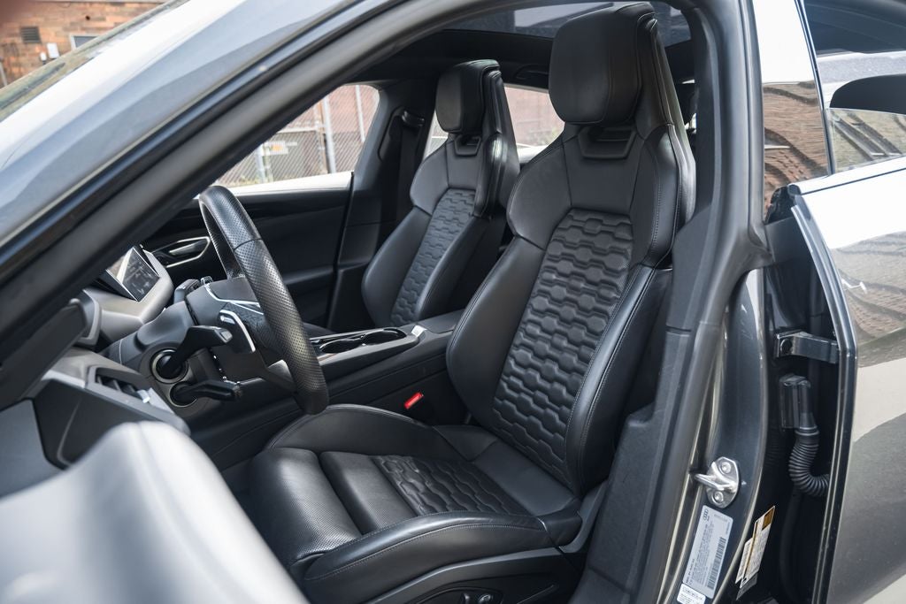 2024 Audi e-tron GT Premium Plus quattro