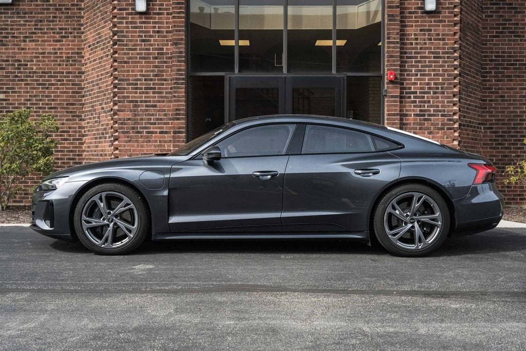 2024 Audi e-tron GT Premium Plus quattro