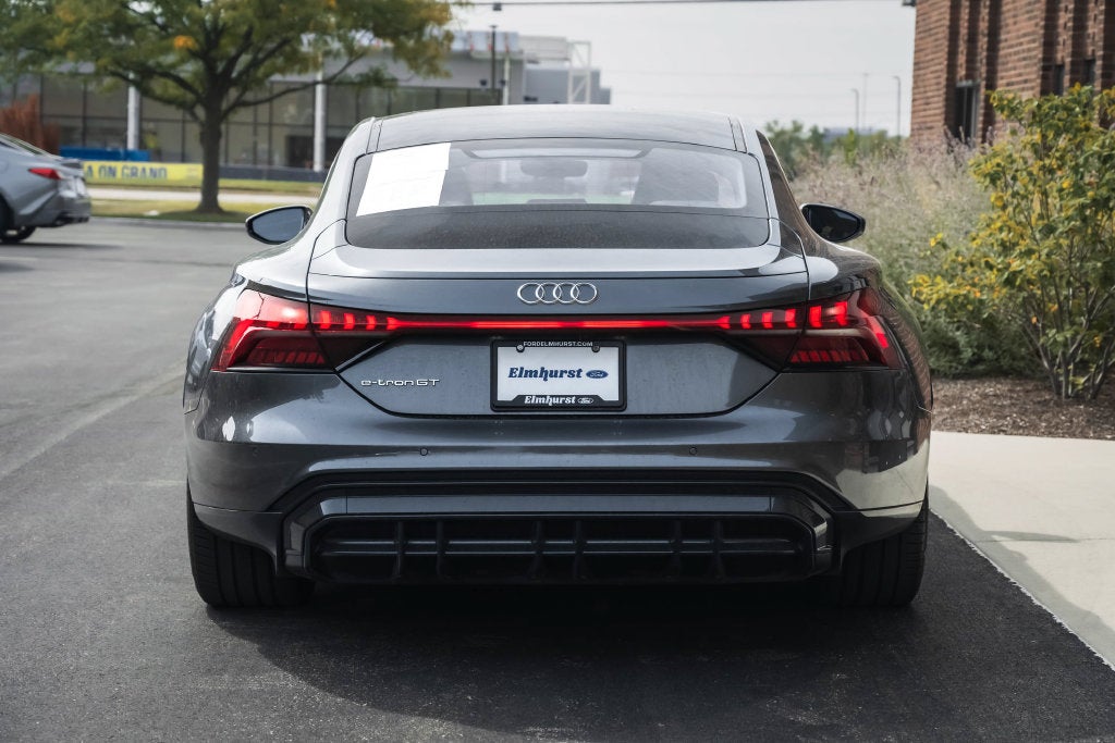 2024 Audi e-tron GT Premium Plus quattro
