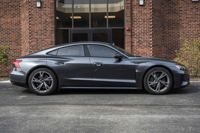 2024 Audi e-tron GT Premium Plus quattro