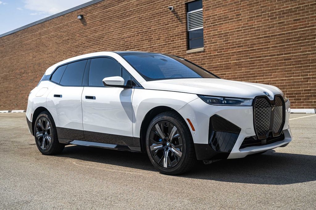 2025 BMW iX xDrive50