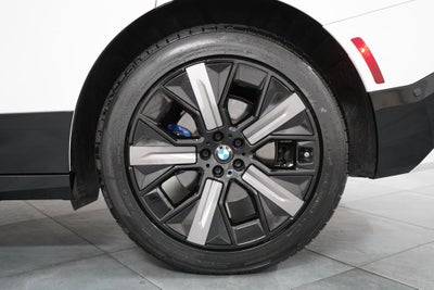 2025 BMW iX xDrive50
