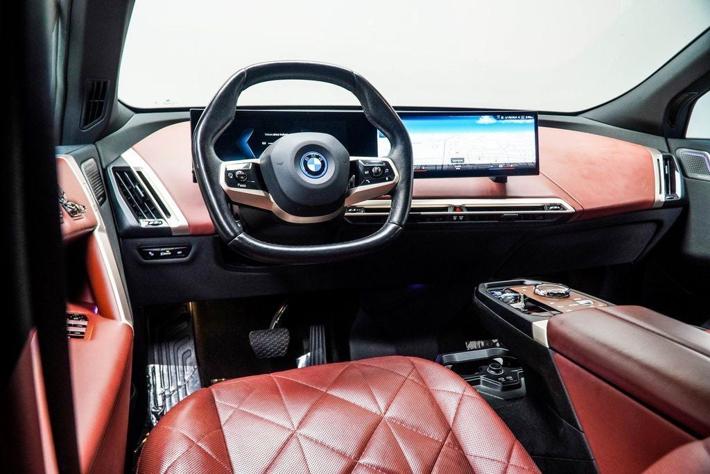 2023 BMW iX M60