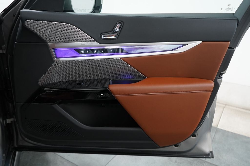 2023 BMW 7 Series 760i xDrive