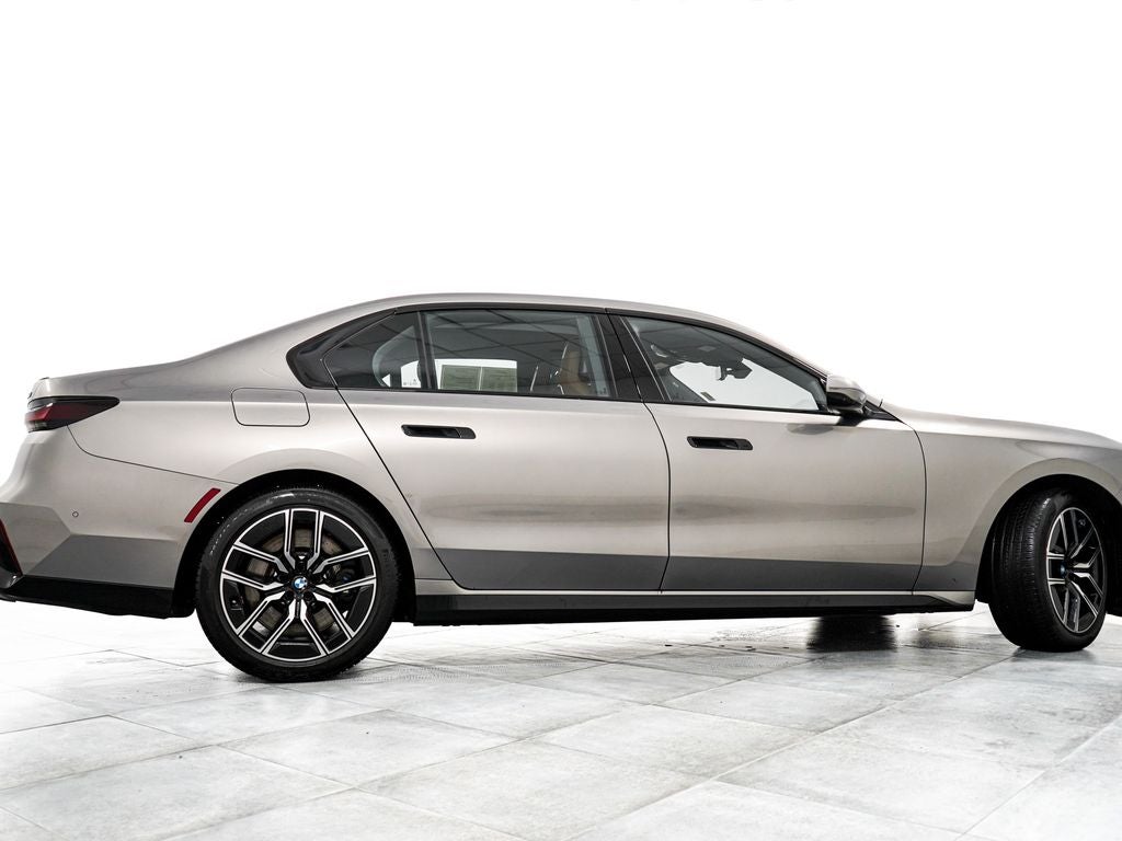 2023 BMW 7 Series 760i xDrive