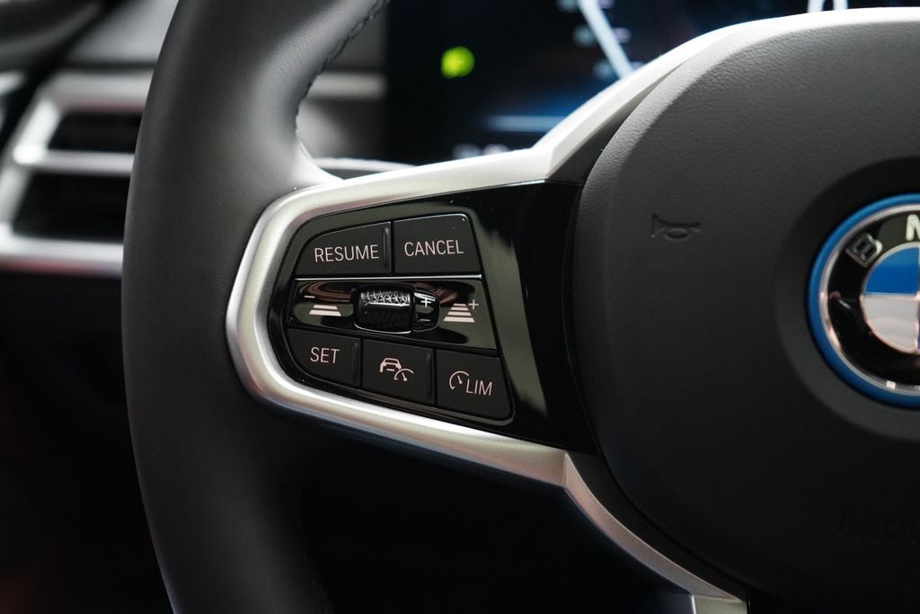 2025 BMW i4 xDrive40