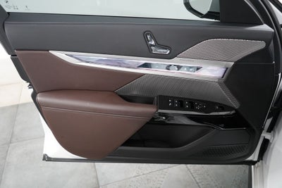 2025 BMW i7 xDrive60