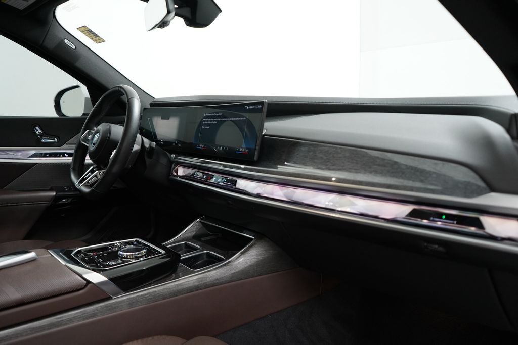2025 BMW i7 xDrive60