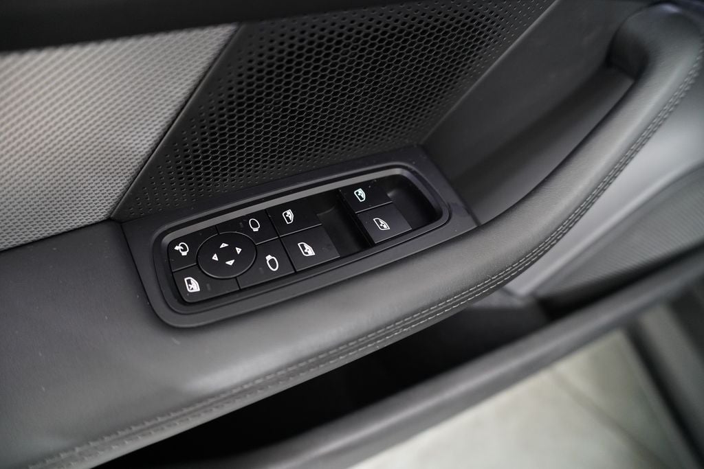 2023 Porsche Taycan GTS