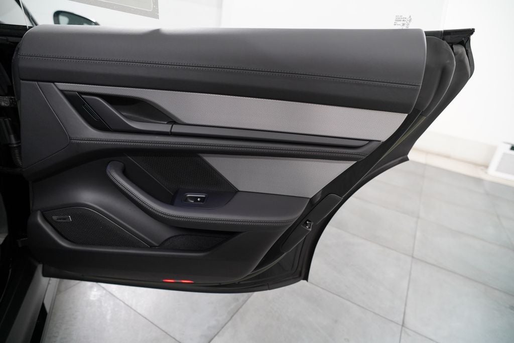 2023 Porsche Taycan GTS