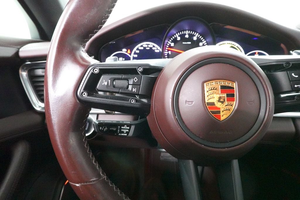 2023 Porsche Panamera 4 Platinum Edition