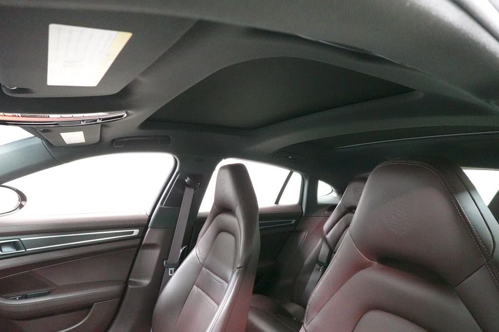 2023 Porsche Panamera 4 Platinum Edition