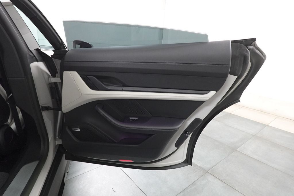 2022 Porsche Taycan Cross Turismo 4S
