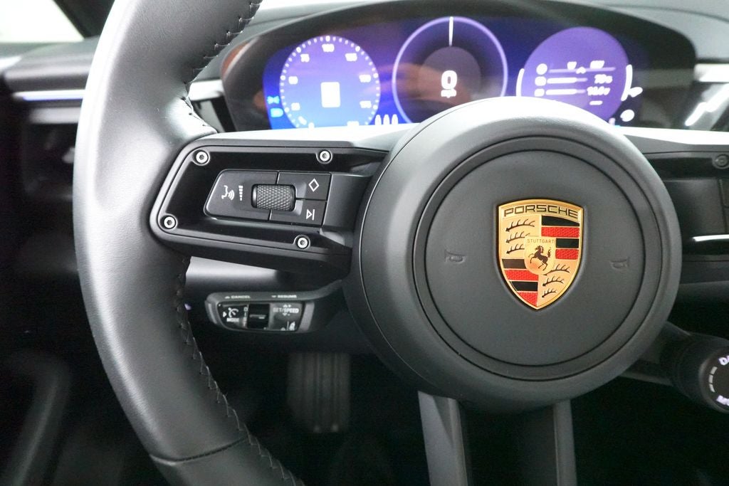 2025 Porsche Macan Electric 4