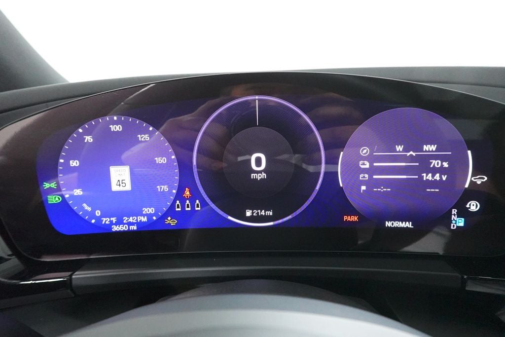 2025 Porsche Macan Electric 4
