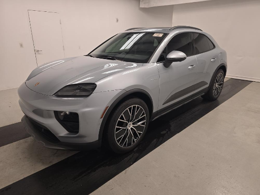 2025 Porsche Macan Electric 4