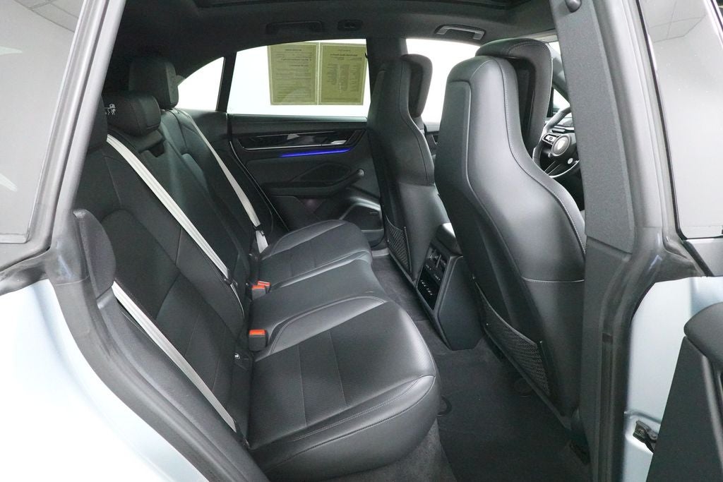 2025 Porsche Macan Electric 4