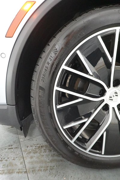 2025 Porsche Macan Electric 4