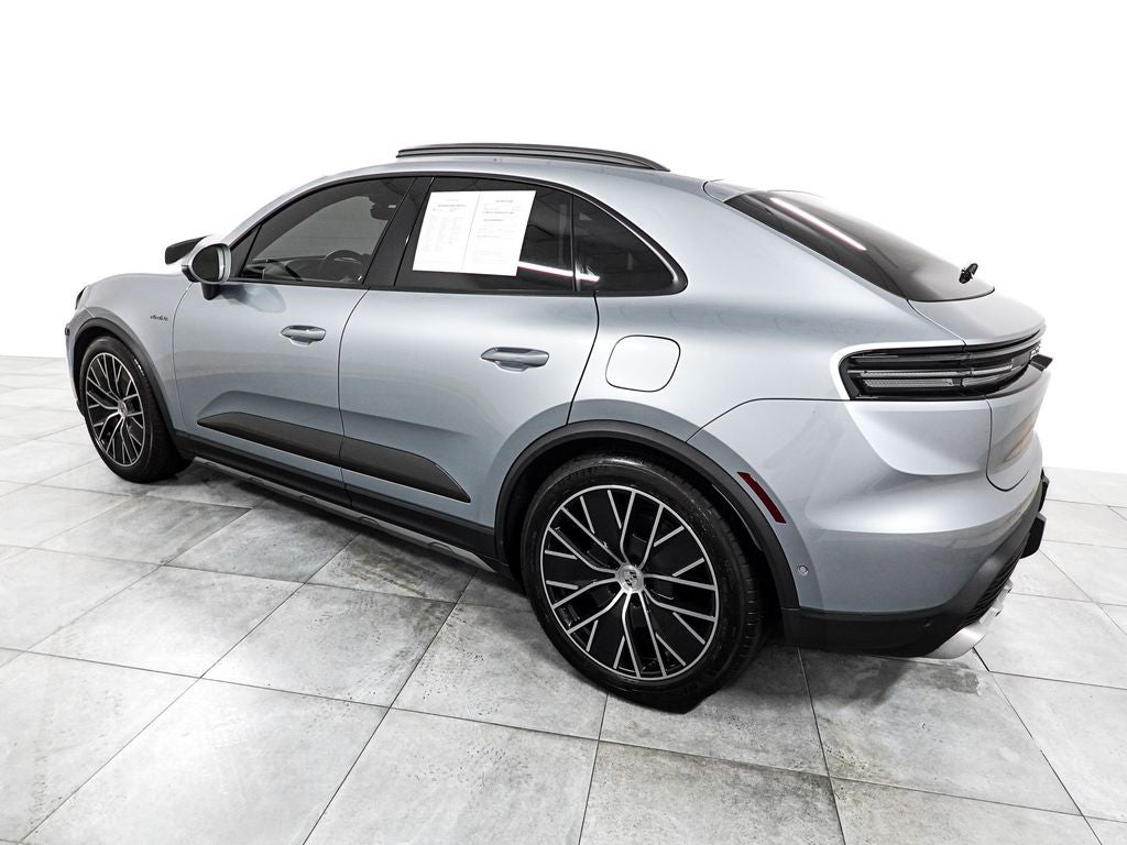 2025 Porsche Macan Electric 4