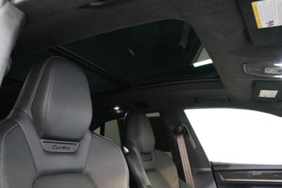 2024 Porsche Macan Electric Turbo