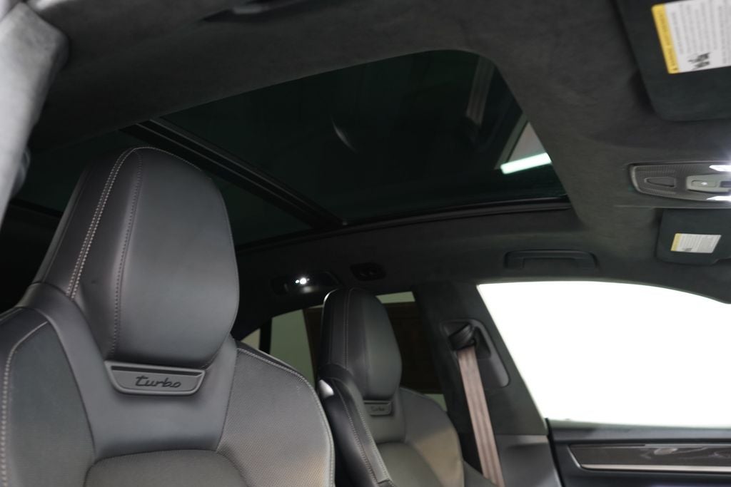 2024 Porsche Macan Electric Turbo