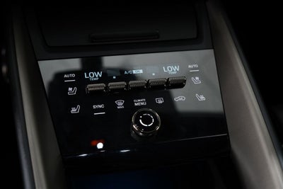2024 Porsche Macan Electric Turbo