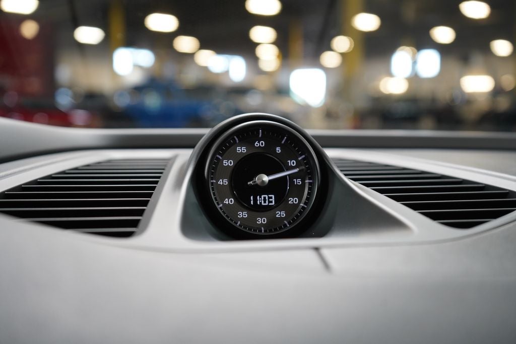 2024 Porsche Macan Electric Turbo