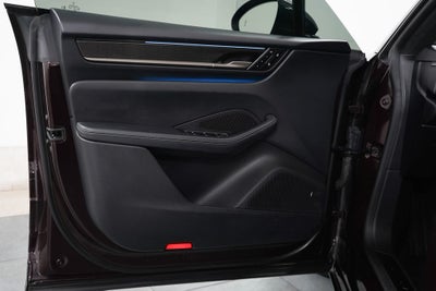 2024 Porsche Macan Electric Turbo