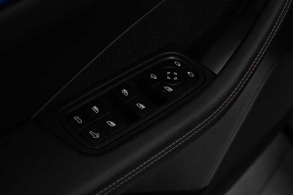 2024 Porsche Macan Electric Turbo