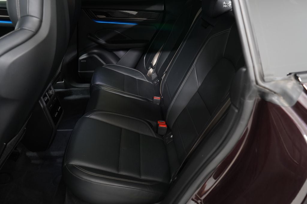 2024 Porsche Macan Electric Turbo