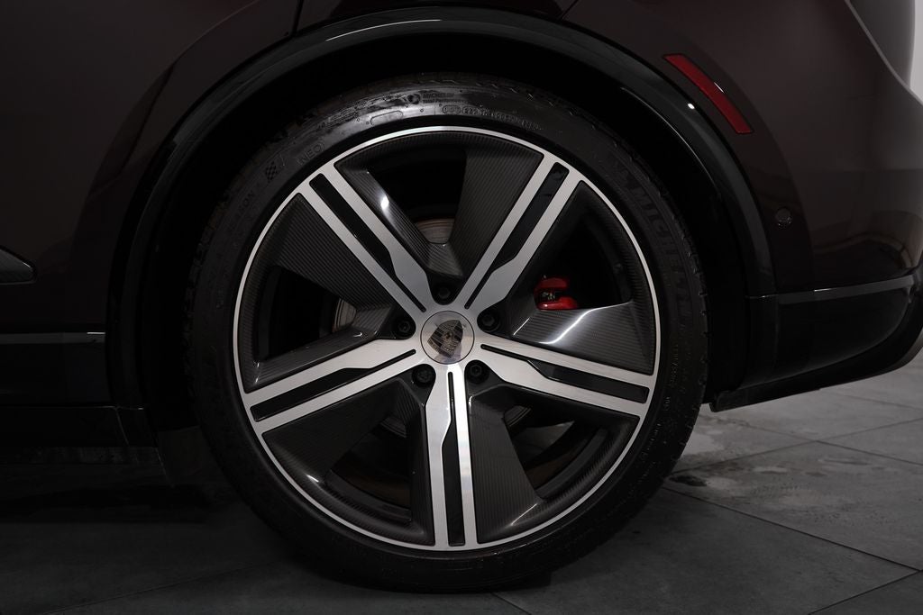 2024 Porsche Macan Electric Turbo