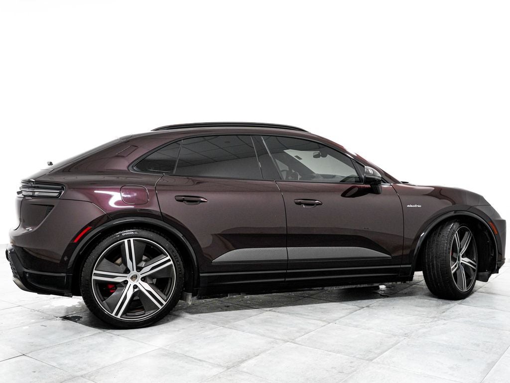 2024 Porsche Macan Electric Turbo