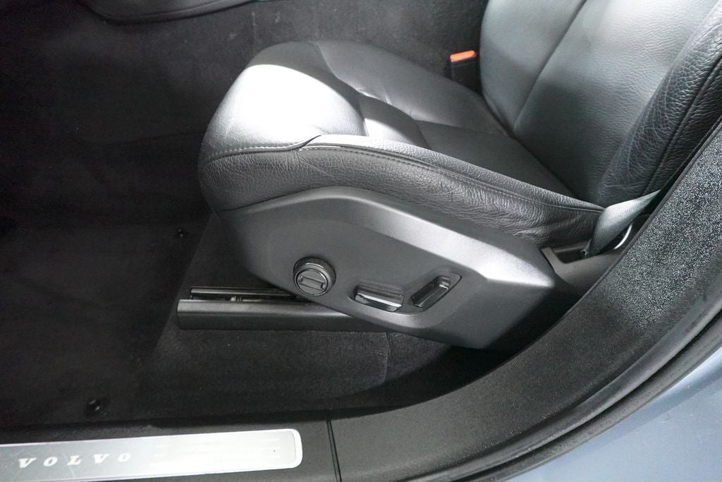 2023 Volvo XC90 B6 Plus 7-Seater