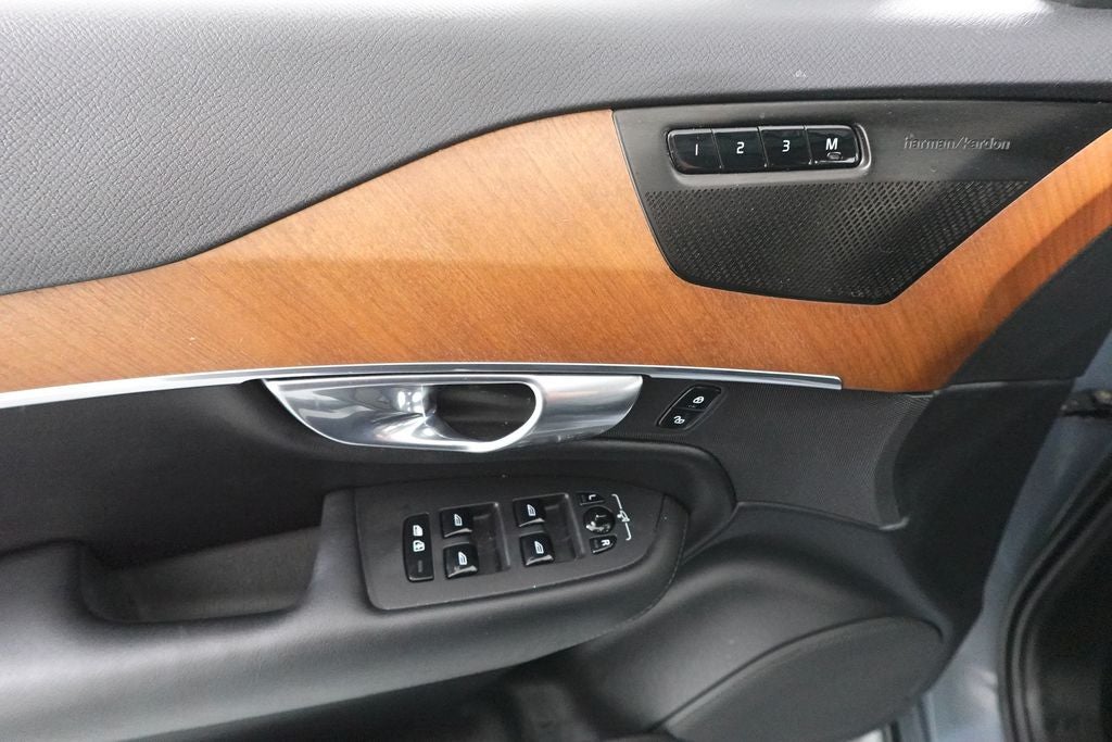 2023 Volvo XC90 B6 Plus 7-Seater