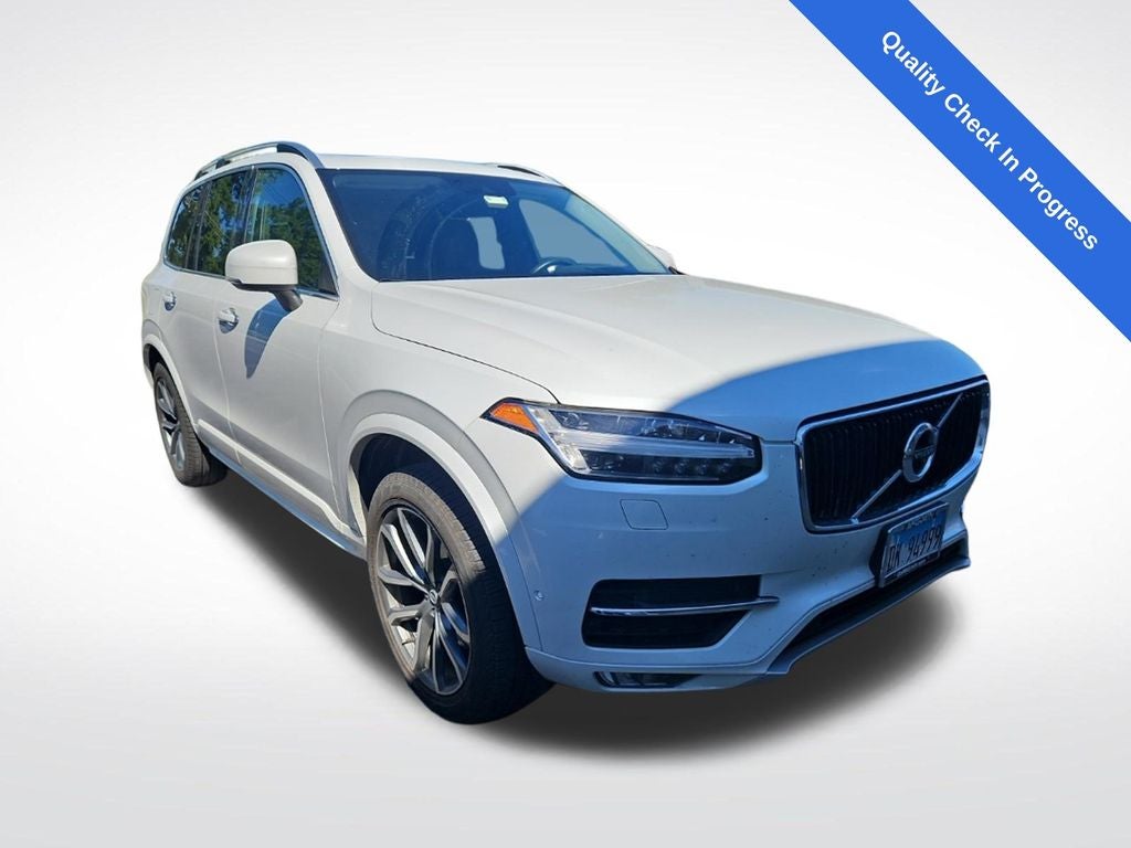 2019 Volvo XC90 T6 Momentum