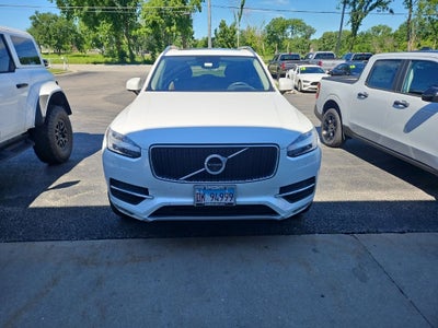2019 Volvo XC90 T6 Momentum