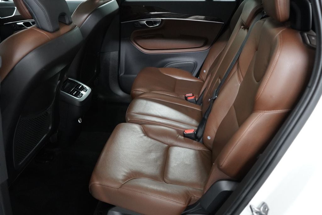 2019 Volvo XC90 T6 Momentum
