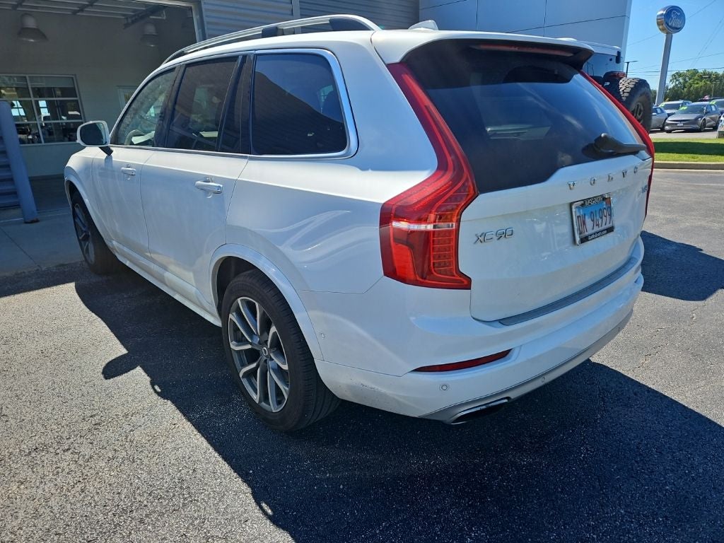 2019 Volvo XC90 T6 Momentum
