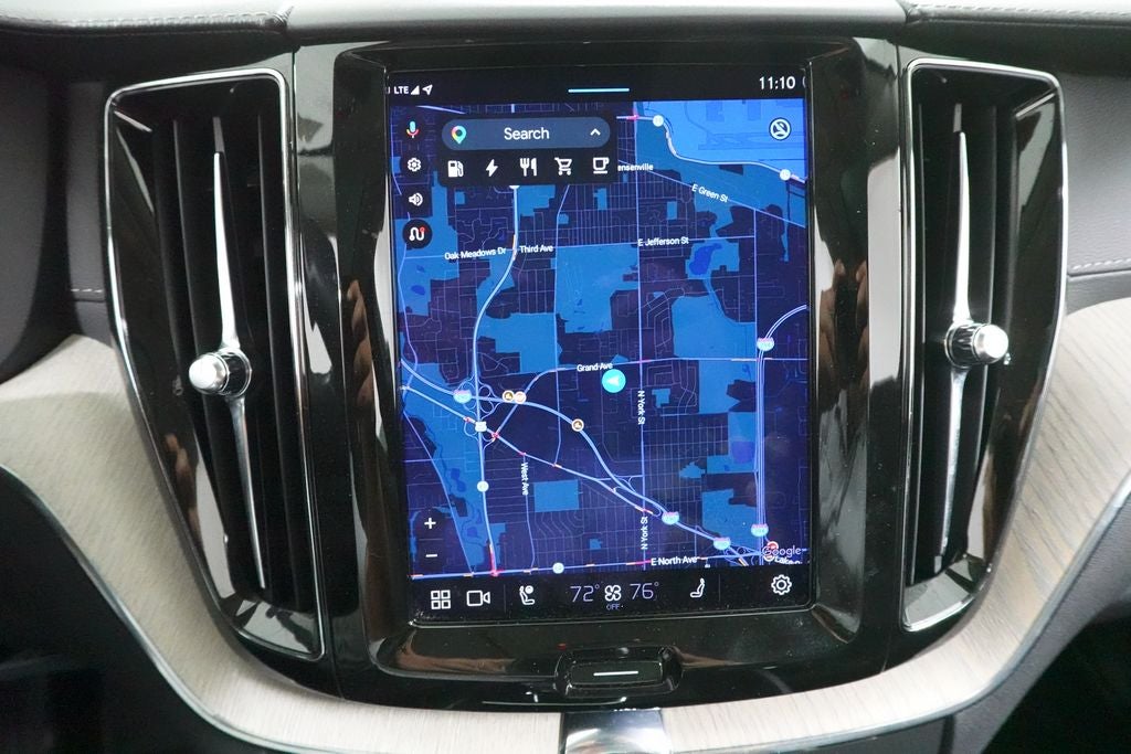 2022 Volvo XC60 Recharge Plug-In Hybrid T8 Inscription