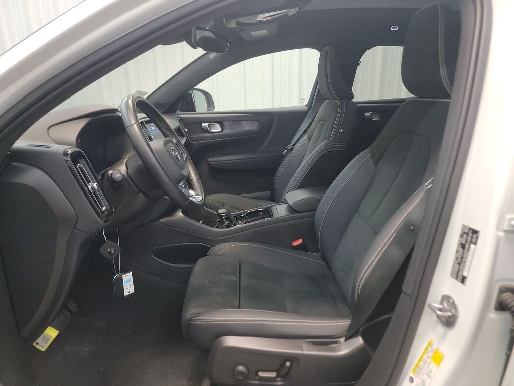 2023 Volvo C40 Recharge Pure Electric Twin Plus