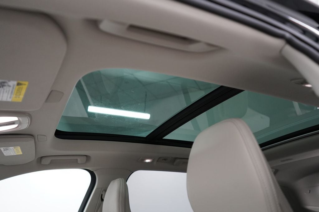 2024 Volvo XC90 Recharge Plug-In Hybrid T8 Plus Bright Theme 7 Passenger