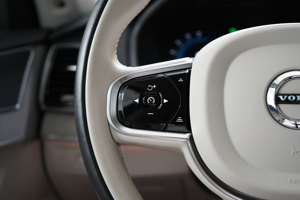 2024 Volvo XC90 Recharge Plug-In Hybrid T8 Plus Bright Theme 7 Passenger