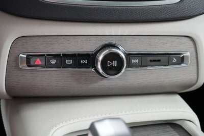 2024 Volvo XC90 Recharge Plug-In Hybrid T8 Plus Bright Theme 7 Passenger