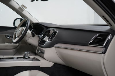 2024 Volvo XC90 Recharge Plug-In Hybrid T8 Plus Bright Theme 7 Passenger