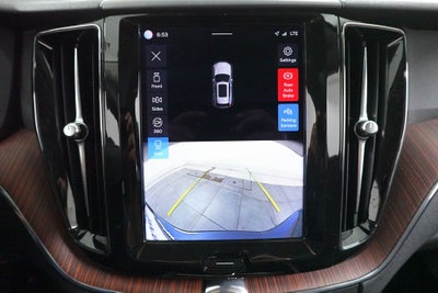 2023 Volvo XC60 Recharge Plug-In Hybrid T8 Plus Bright Theme
