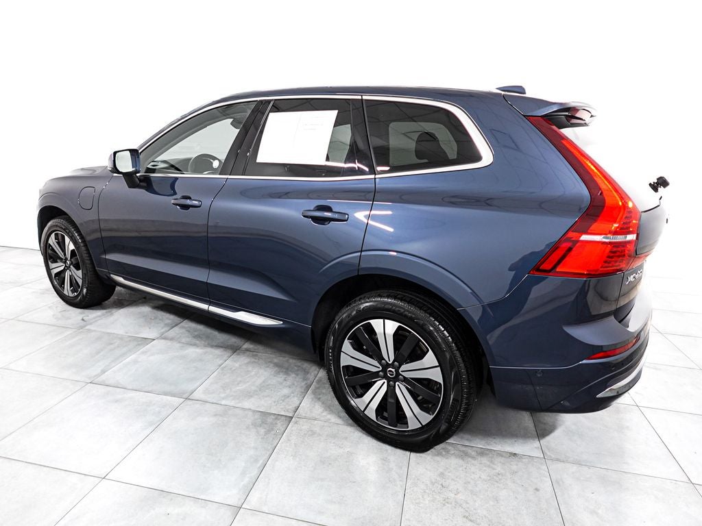 2023 Volvo XC60 Recharge Plug-In Hybrid T8 Plus Bright Theme