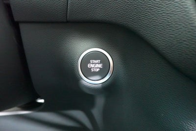 2025 Volvo XC40 B5 Core