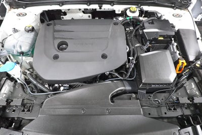 2025 Volvo XC40 B5 Core
